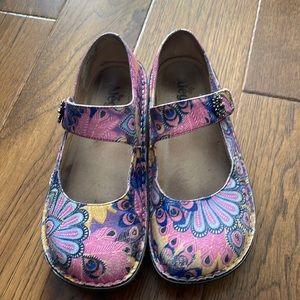 Alegria peacock Mary Janes size 39